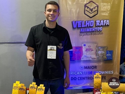 Empreendedor compartilha trajetória profissional a estudantes de Gestão Empresarial